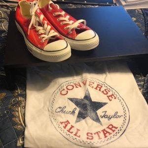Converse Bundle. T-Shirt and Tennis Shoes.